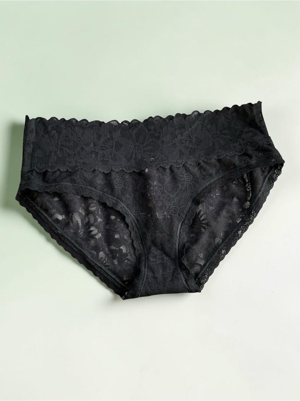 Victoria’s Secret Lace Hipster Panties Black Women’s Small NWT